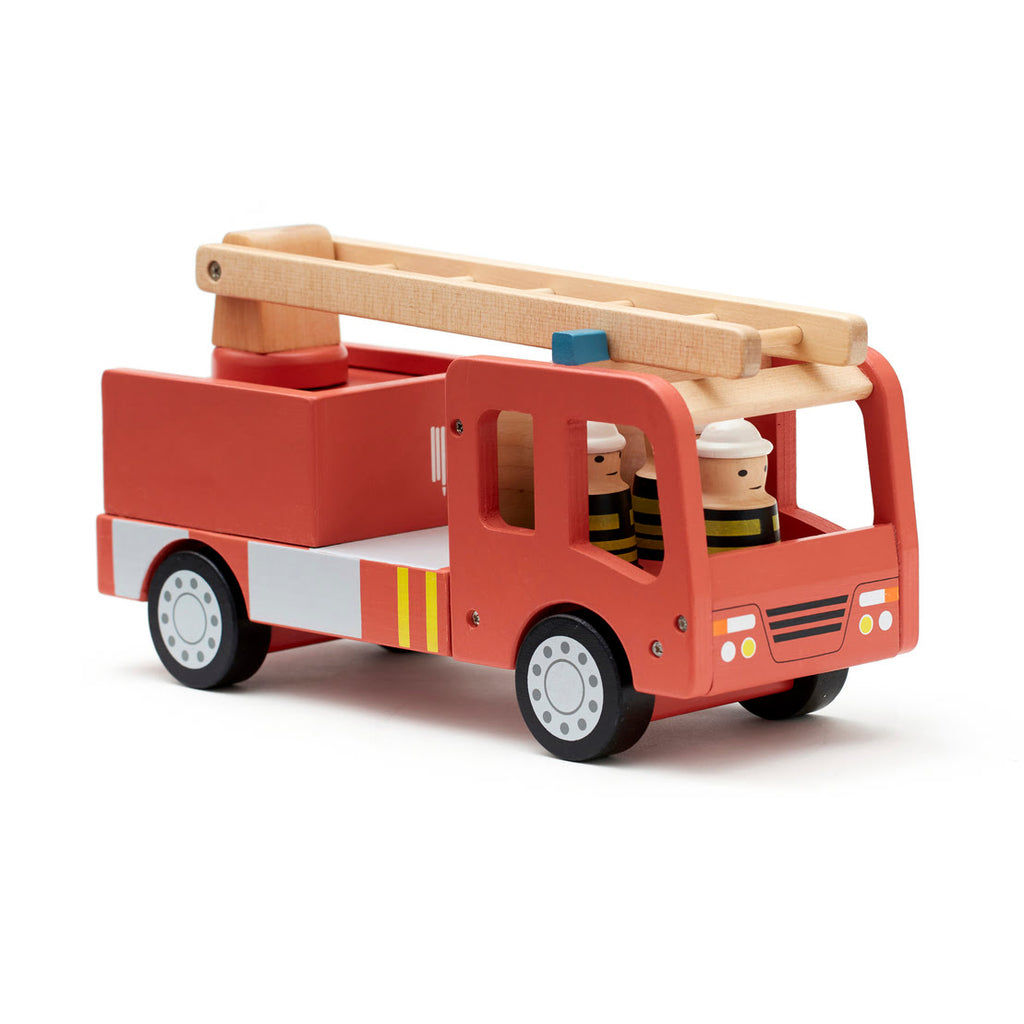 Feuerwehrauto aus Holz mit Feuerwehrmänner