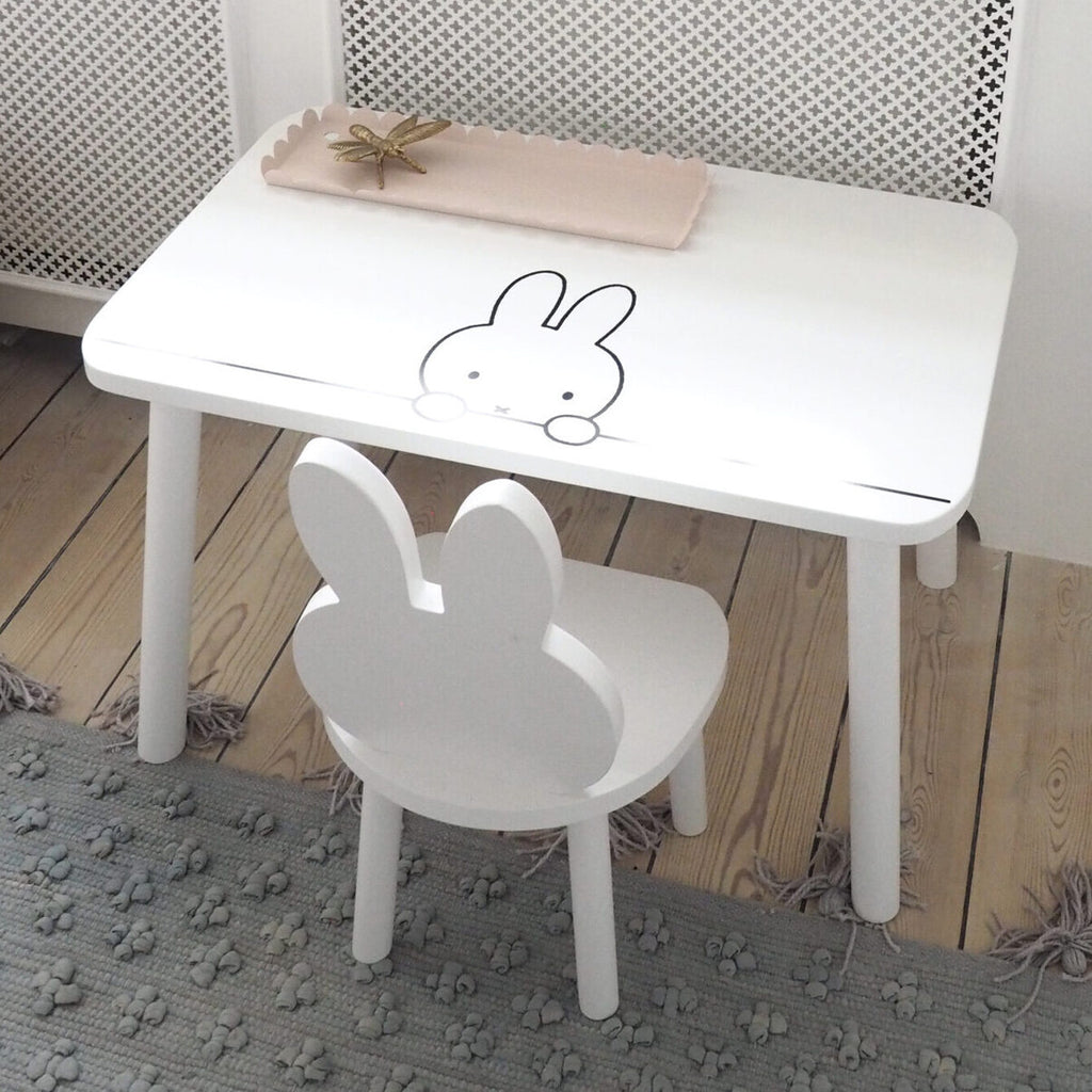 Kindertisch weiß Miffy Design mit Kinderstuhl Miffy Form